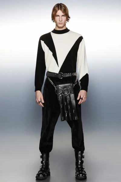 Look 43